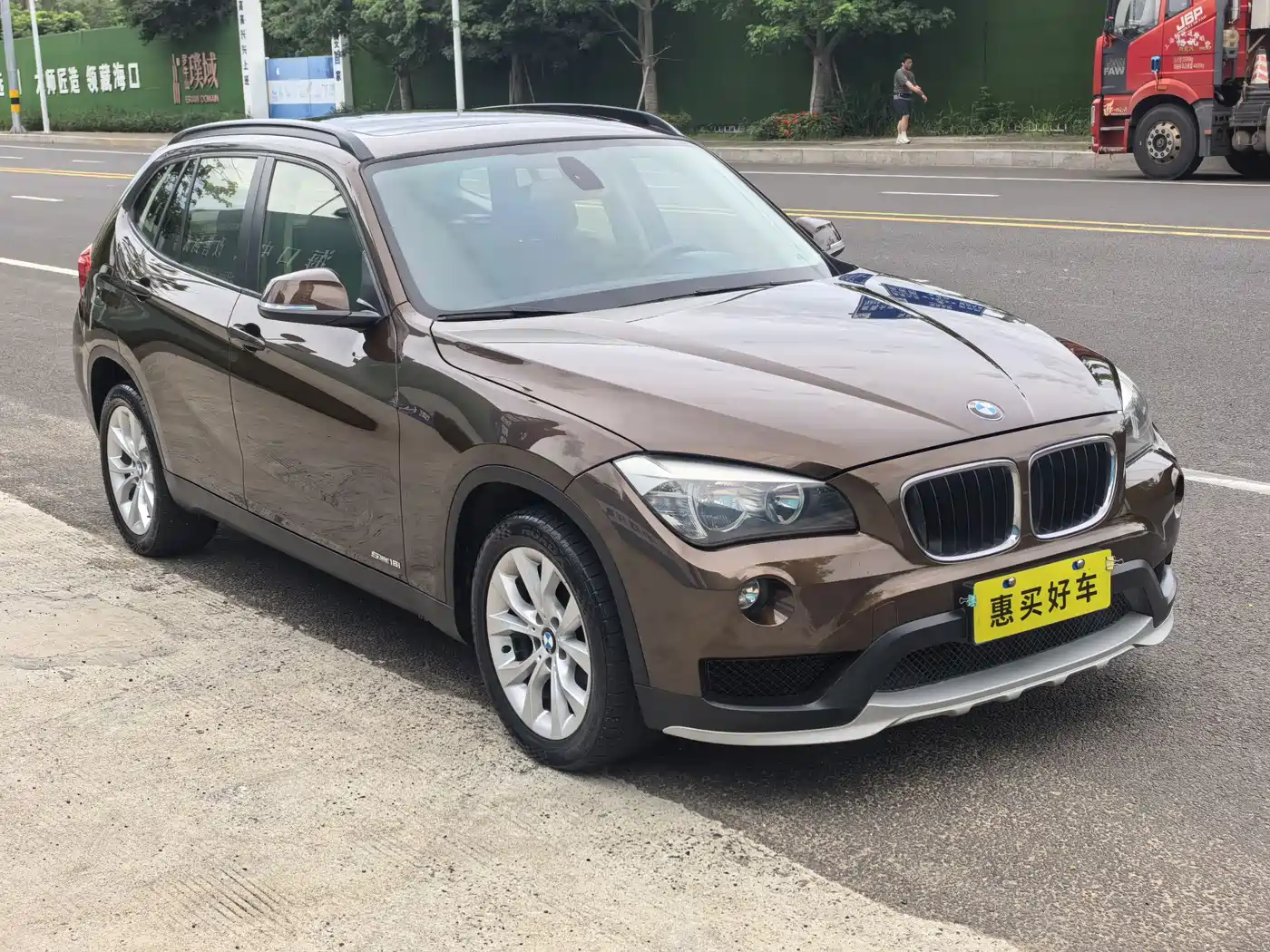 BMW X1 2014 sDrive18i Fashion Edition фото 3