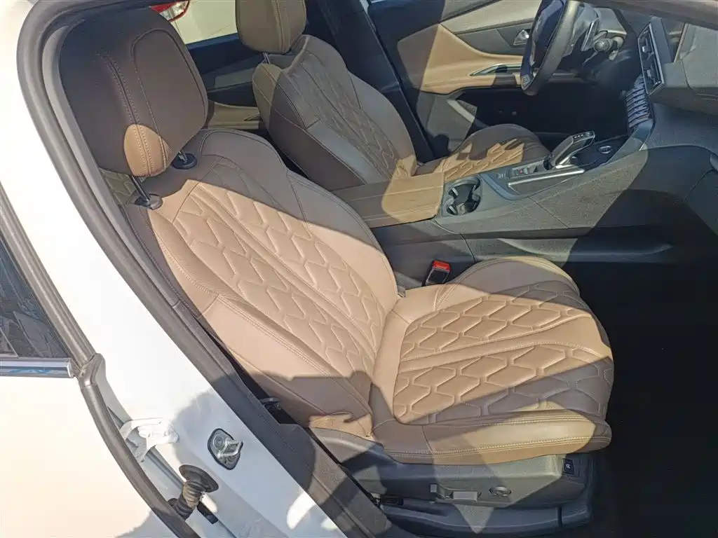Peugeot 5008 2017 380THP 7-Seater Luxury GT Edition фото 20