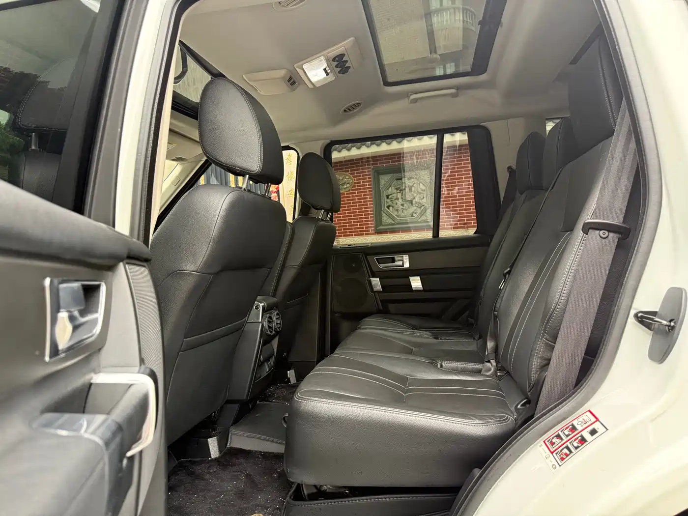 Фото 9 - Land Rover Discovery