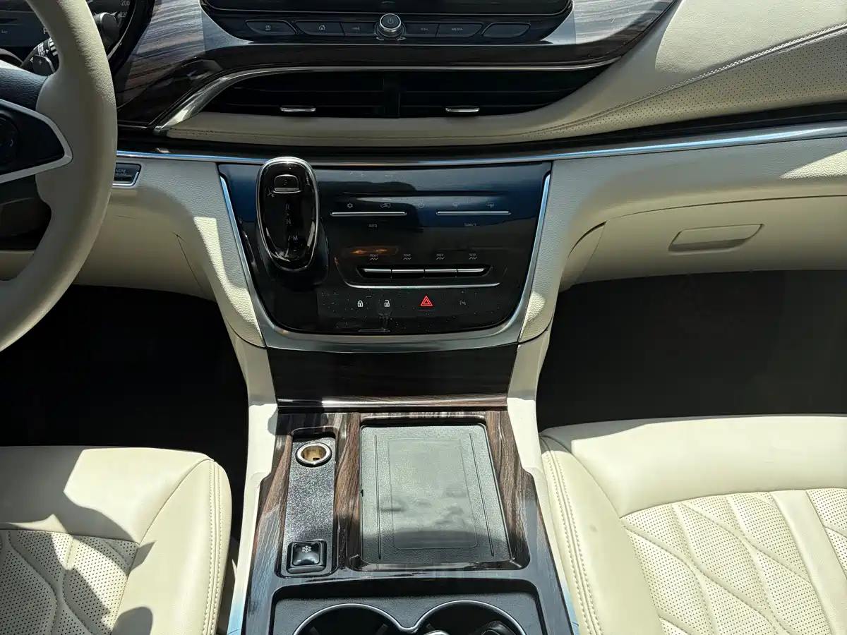 Buick GL8 2020 Model Land Business Class 652T Comfort фото 10
