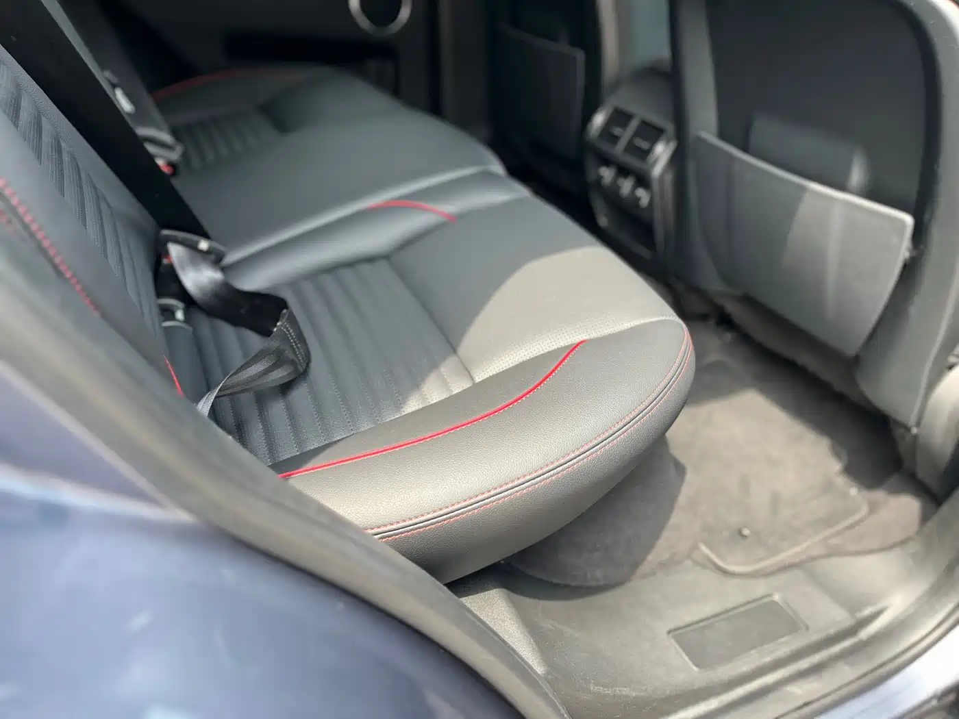Land Rover Discovery Sport 2020 249PS R-Dynamic Performance фото 25