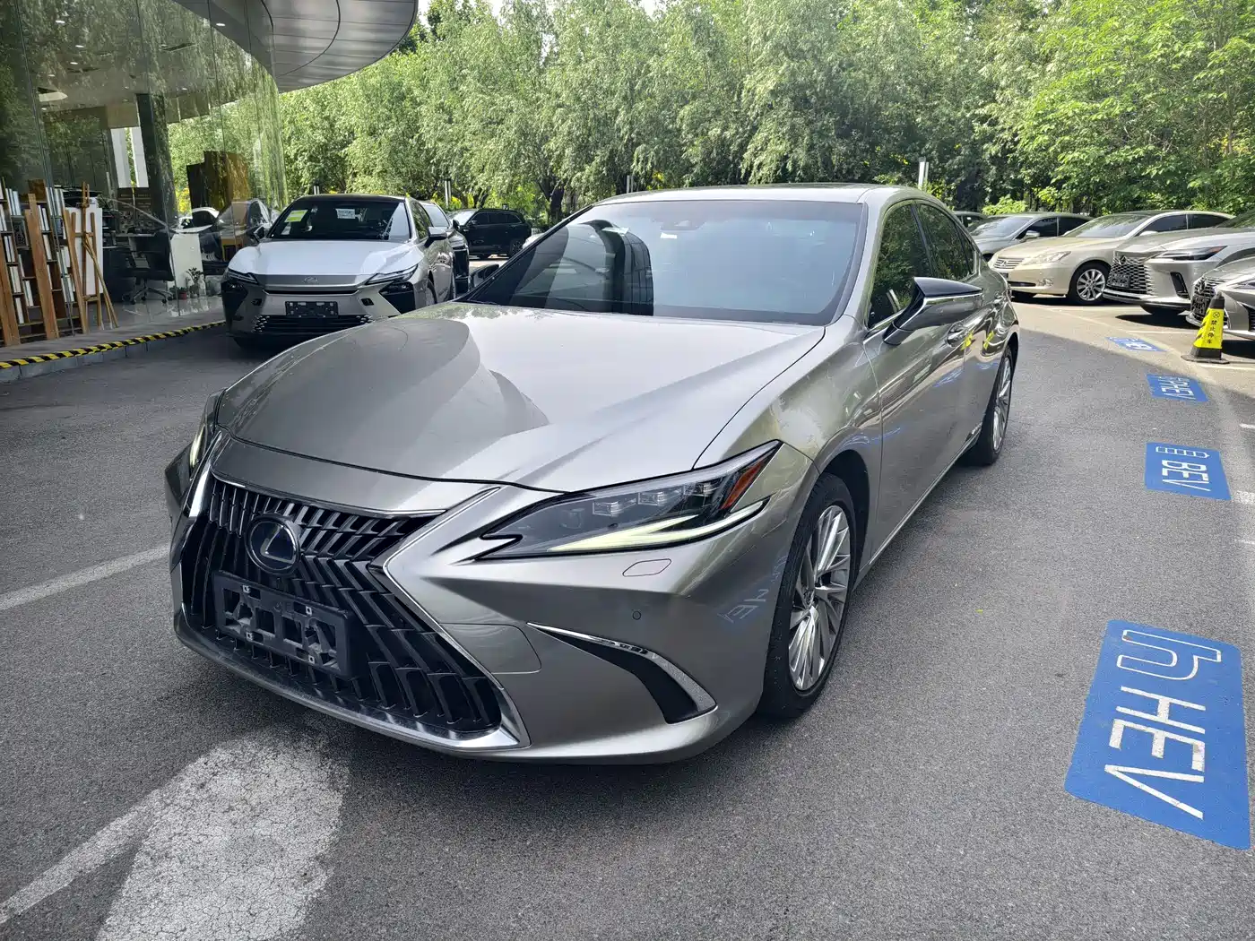 Lexus ES 2022 300h Executive Edition