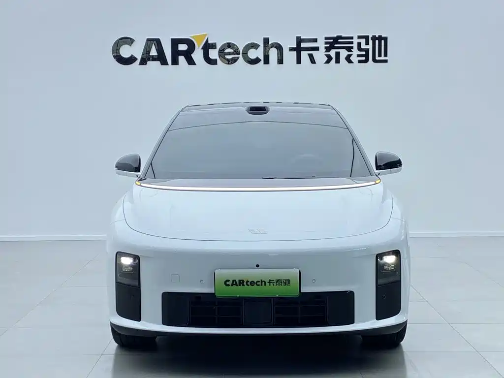 Li Auto i6 2025 2025 4WD Base Model