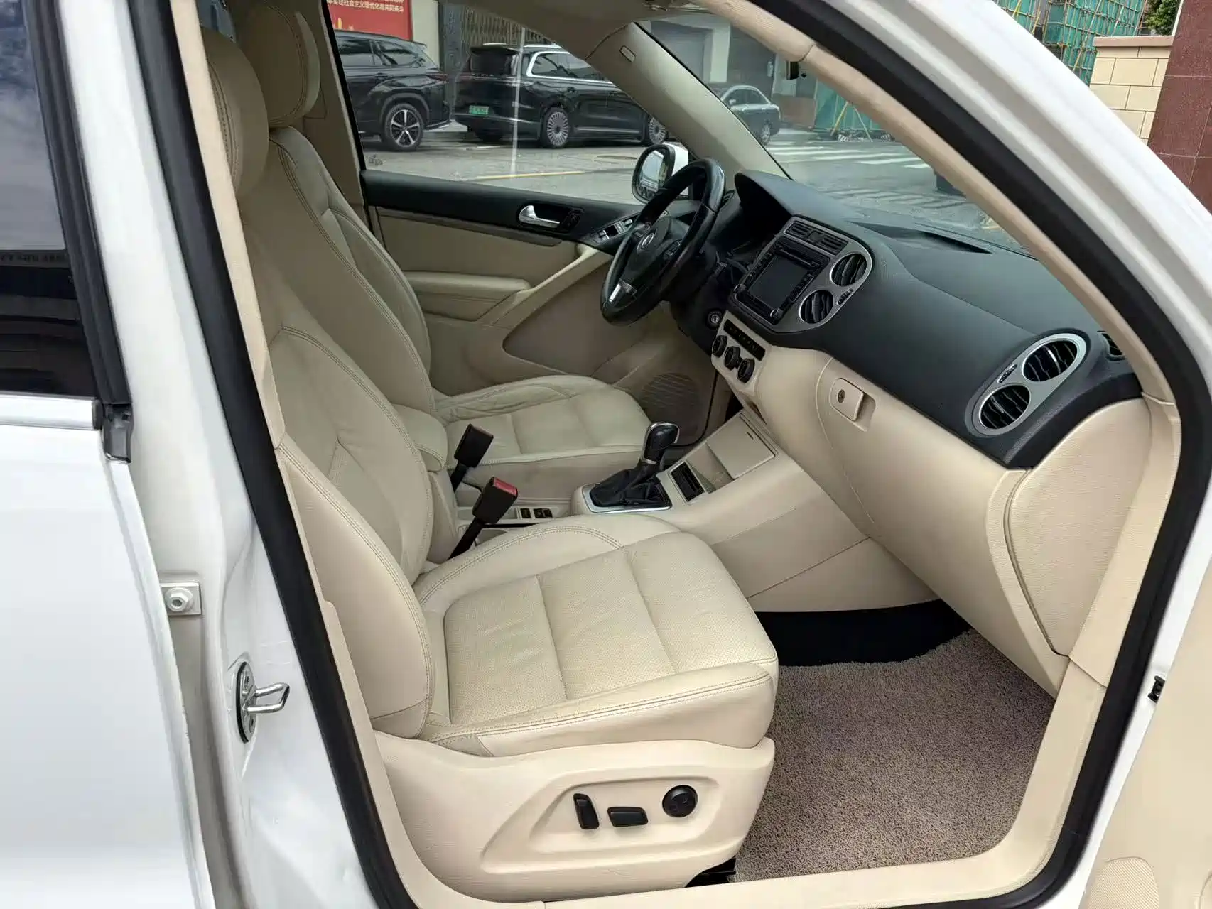 Фото 9 - Volkswagen Tiguan
