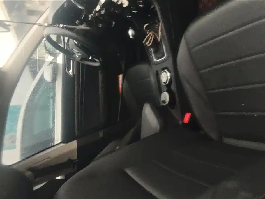 Volkswagen Lavida 2021 1.5L Auto Comfort Edition фото 8