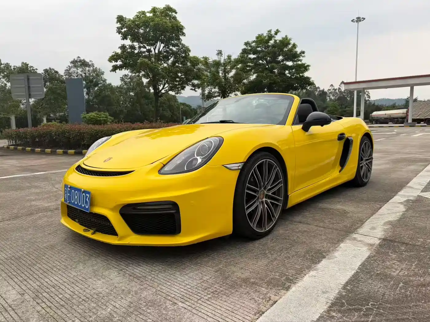 Porsche Boxster 2015 Boxster Style Edition 2.7L фото 3