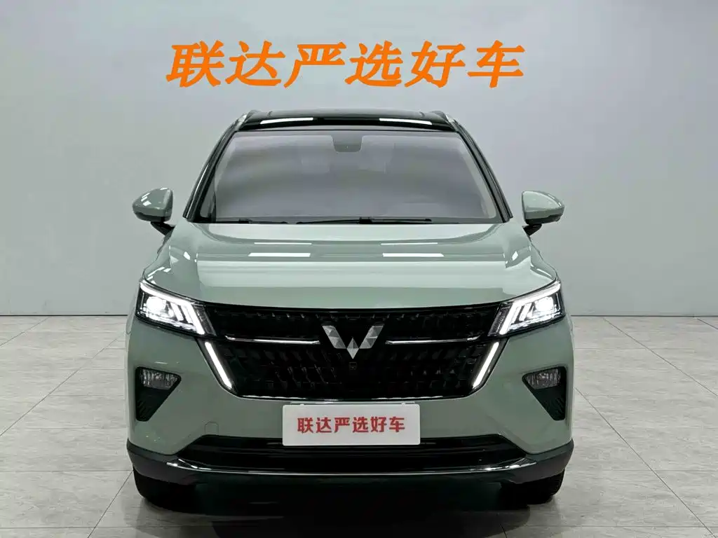 Wuling Motors Wuling Xingchen 2022 2021 1.5T CVT Stellar Edition