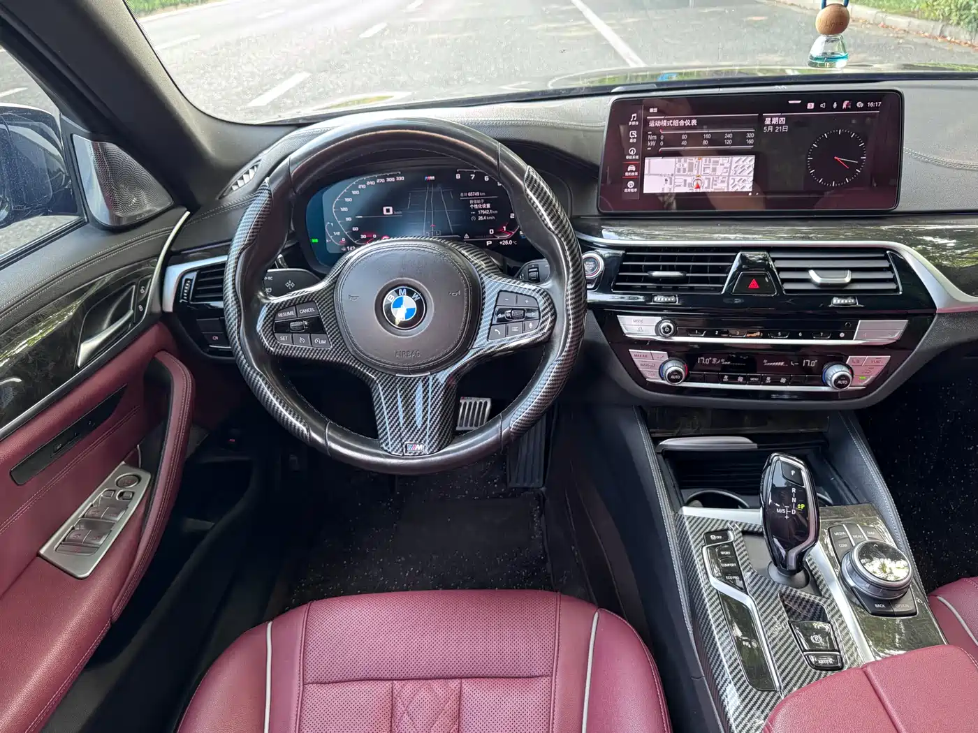 BMW 5 Series 2022 525Li M Sport Package фото 12