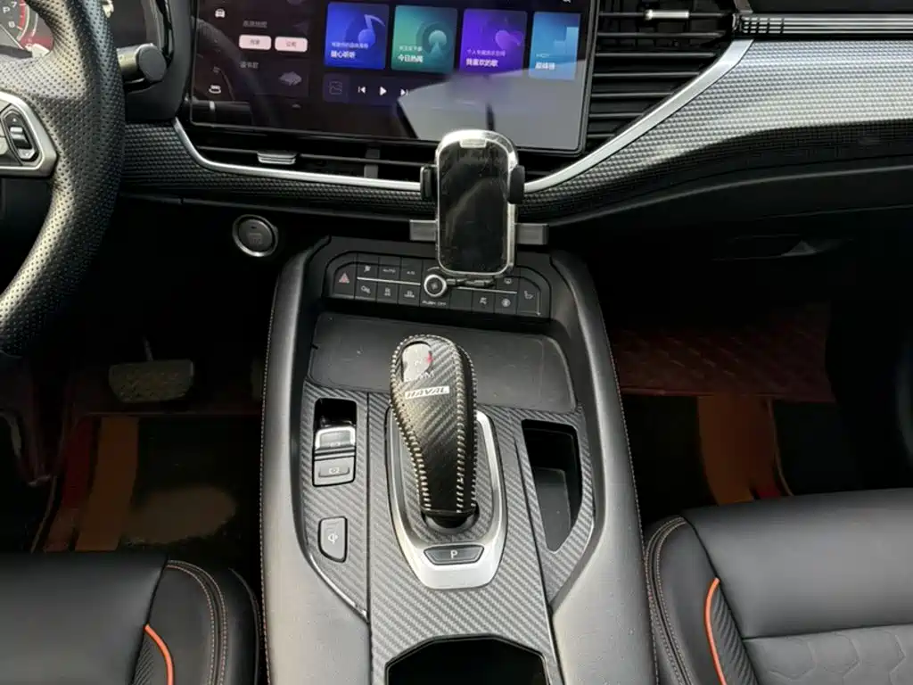 Фото 8 - Haval F7