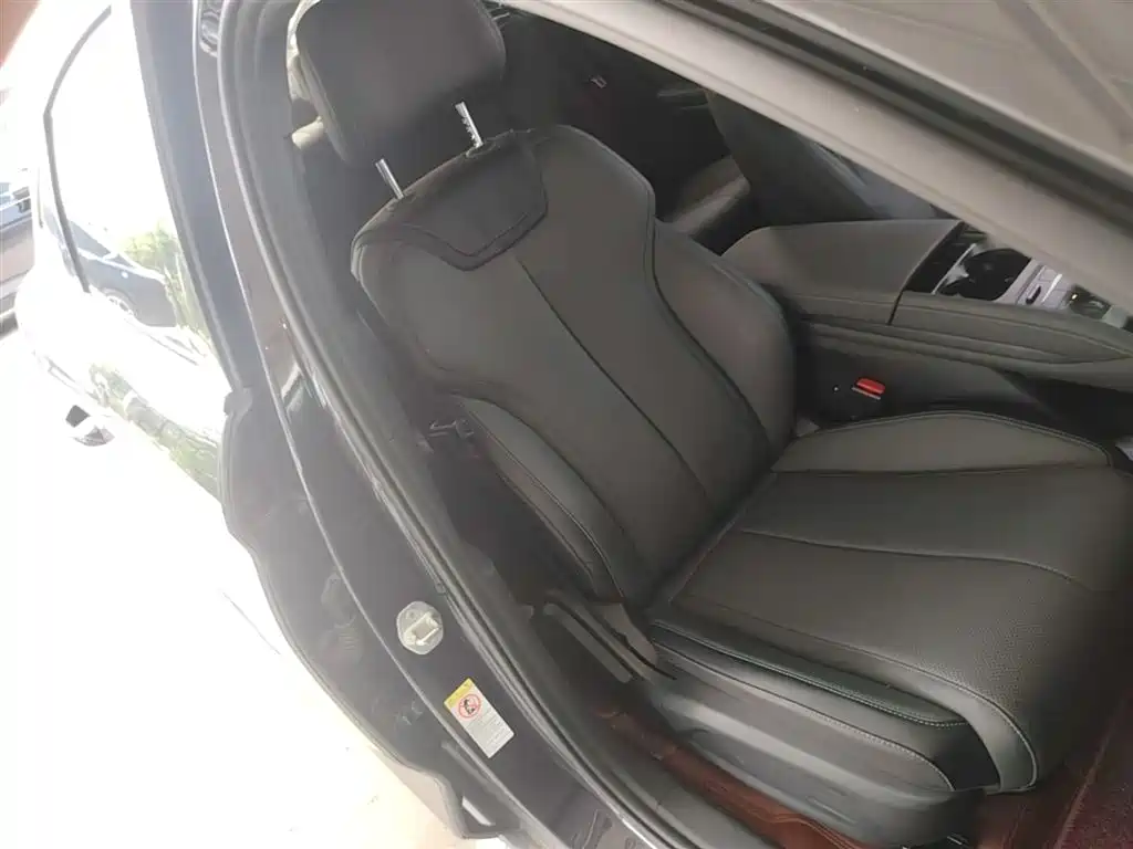 BYD Qin L 2024 DM-i 80KM Superior фото 25