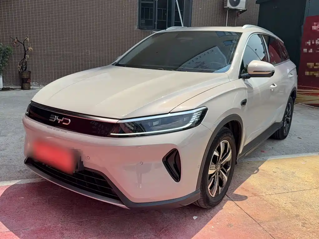 BYD Seal 05 DM-i 2025