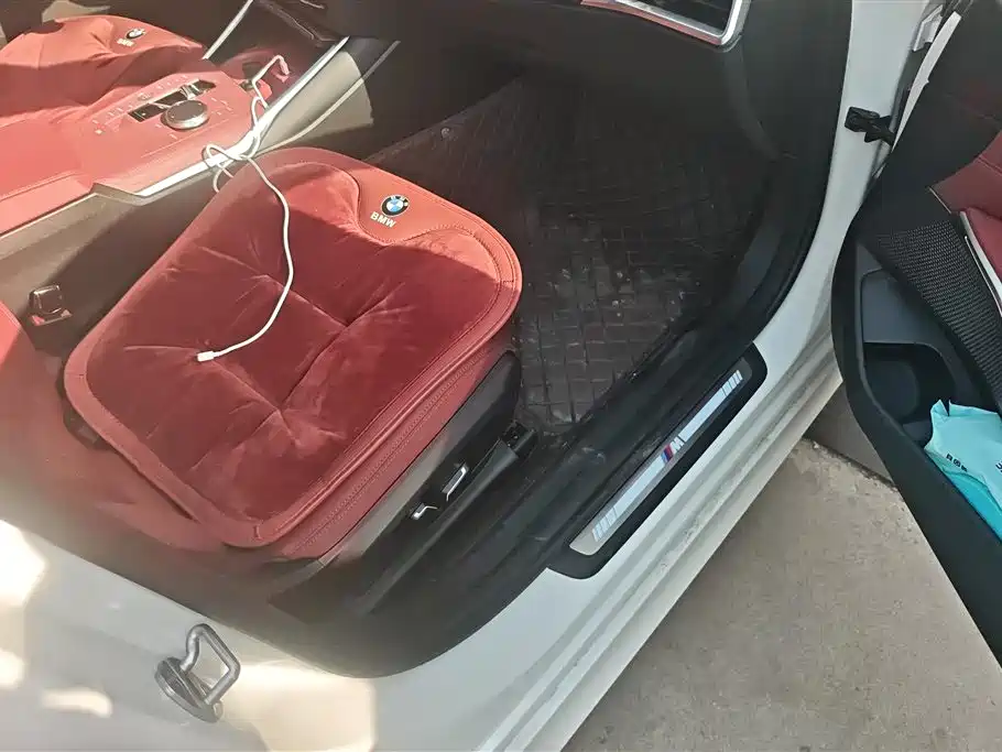 BMW 3 Series 2025 325Li M Sport Package фото 8
