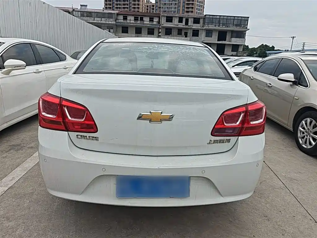 Chevrolet Cruze 2015 1.5L Classic SE AT фото 6