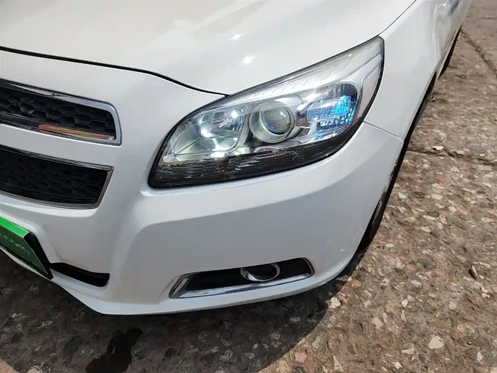 Chevrolet Malibu 2013 2.0L Automatic Luxury Edition фото 24