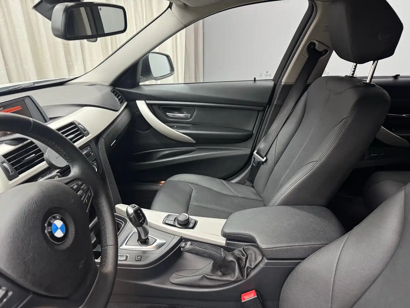 BMW 3 Series 2015 316Li Fashion фото 26