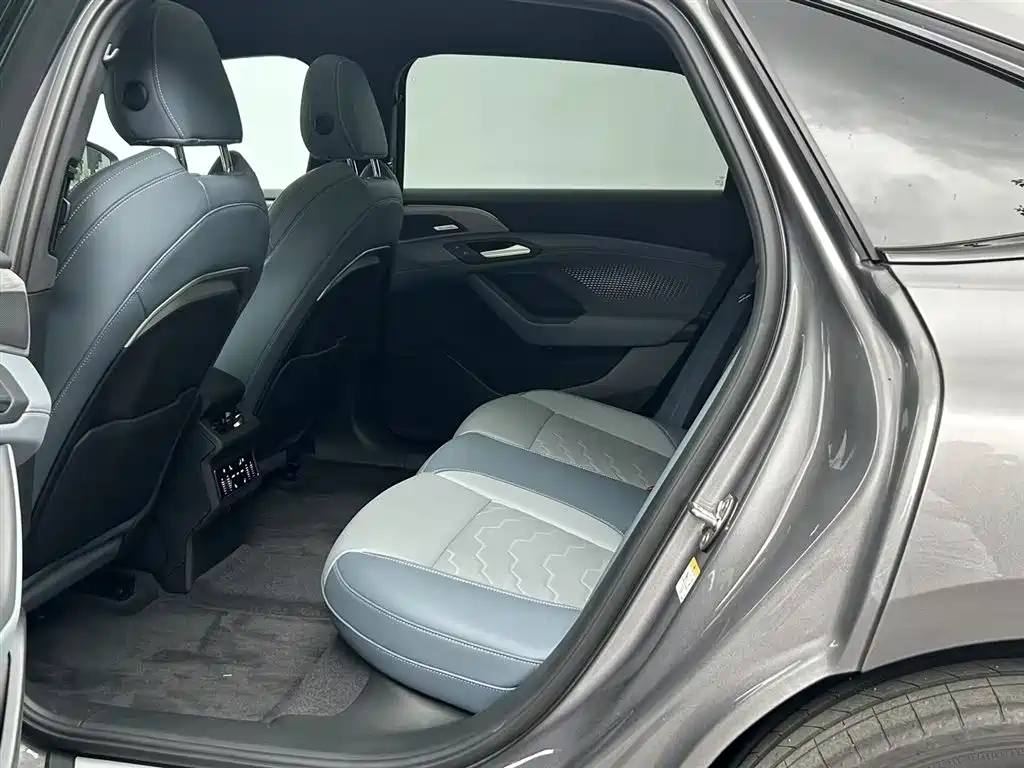 Audi A6L e-tron 2025 2026 Model Pioneer Edition