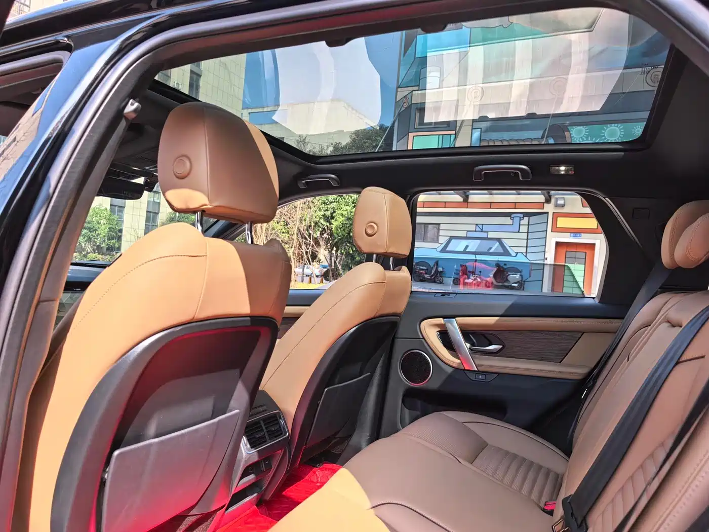 Land Rover Discovery Sport 2024 Performance Technology Edition фото 7