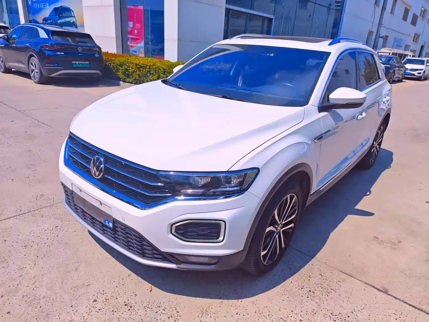 Volkswagen T-ROC 2021 280TSI DSG 4WD — фото 1