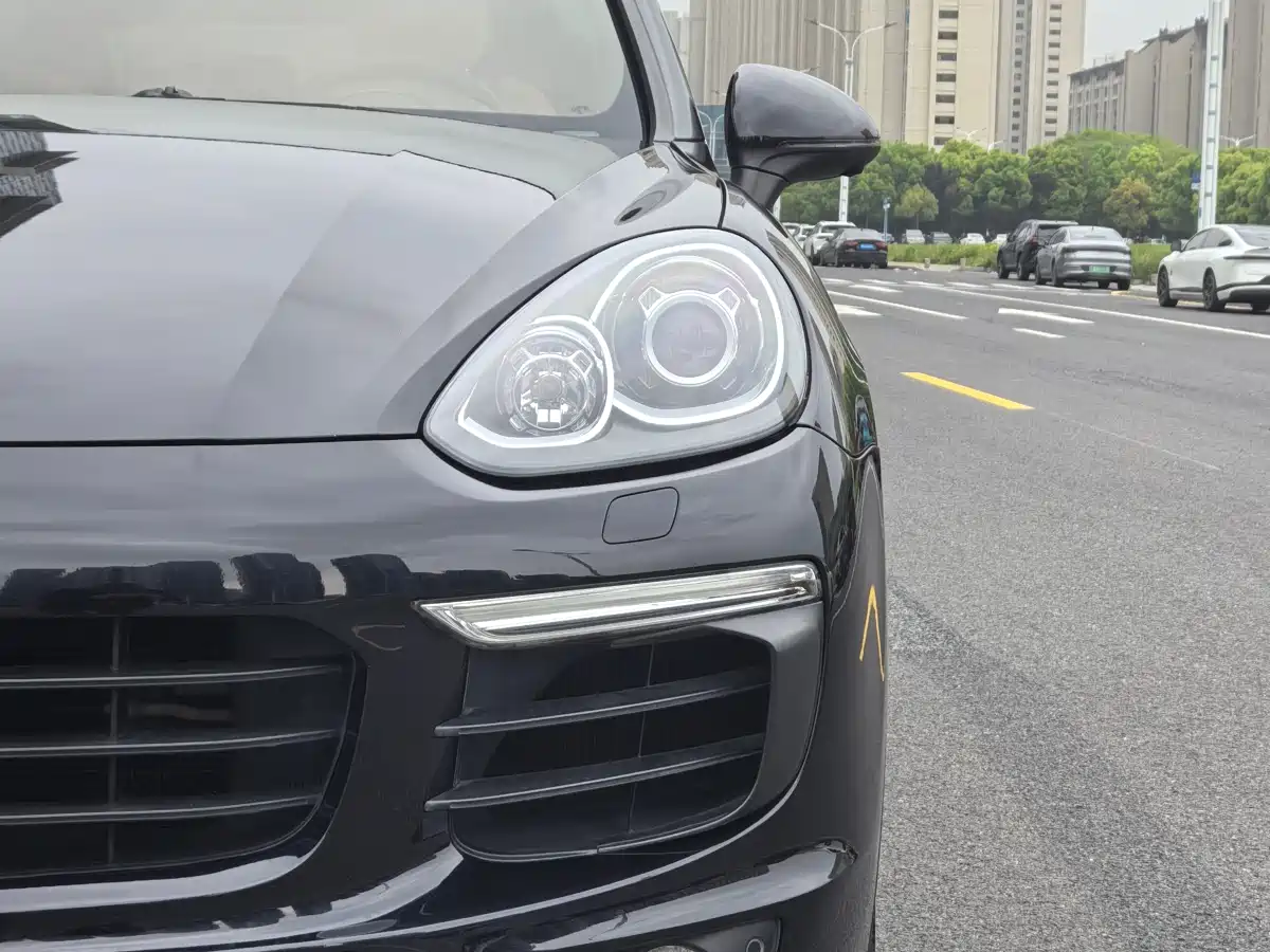 Porsche Cayenne 2015 Cayenne 3.0T фото 24