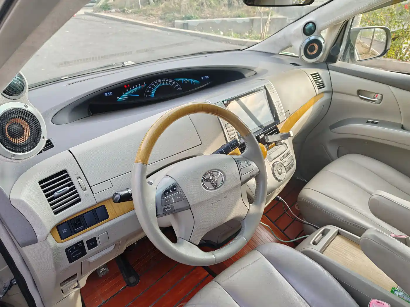 Toyota Previa 2006 Model 2.4L 7-Seater Luxury Edition фото 34