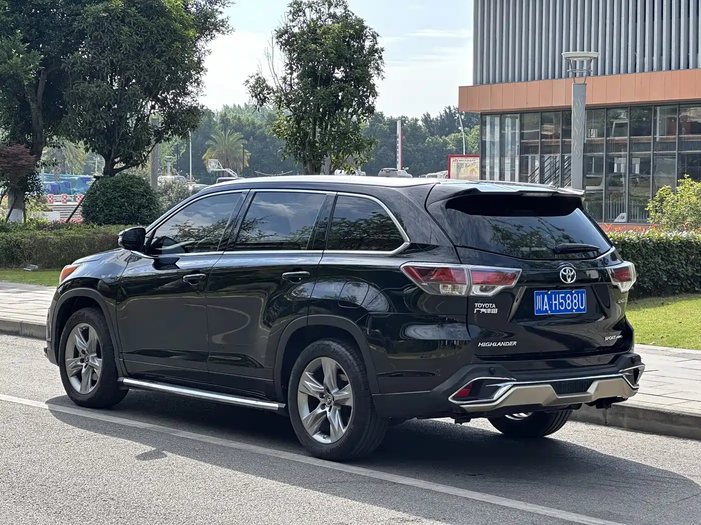 Toyota Highlander 2015 2.0T AWD Luxury Edition 7-seater фото 7