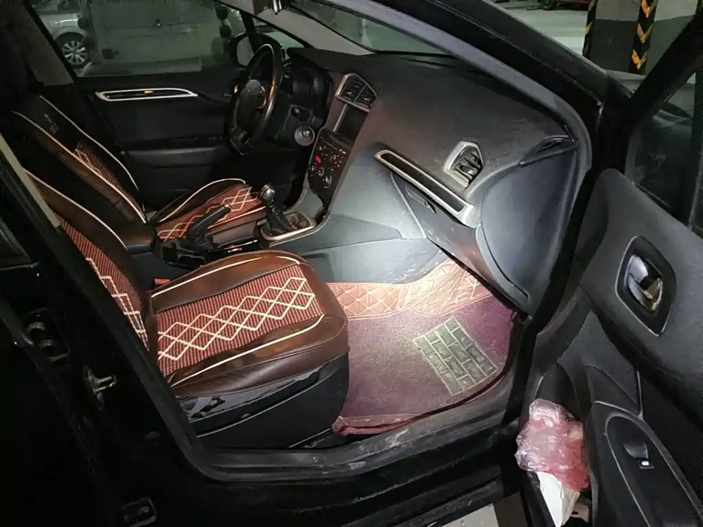 Photo 13 - Citroën C4L