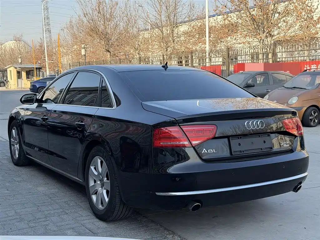 Audi A8 2012 A8L 45 TFSI quattro Luxury фото 9