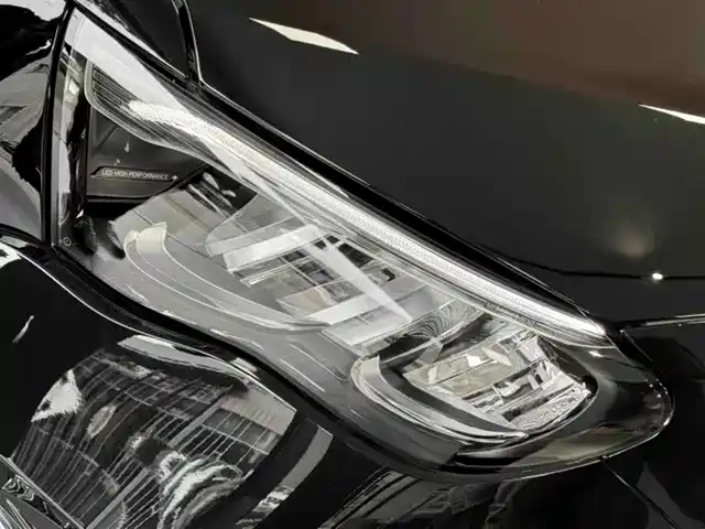 Mercedes-Benz E-Class 2026 E 300 L Luxury — фото 4