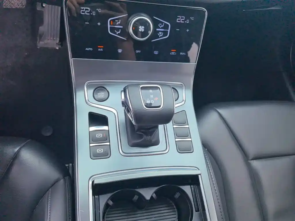 Hongqi H5 2020 1.5T DCT Qiyue Edition фото 14