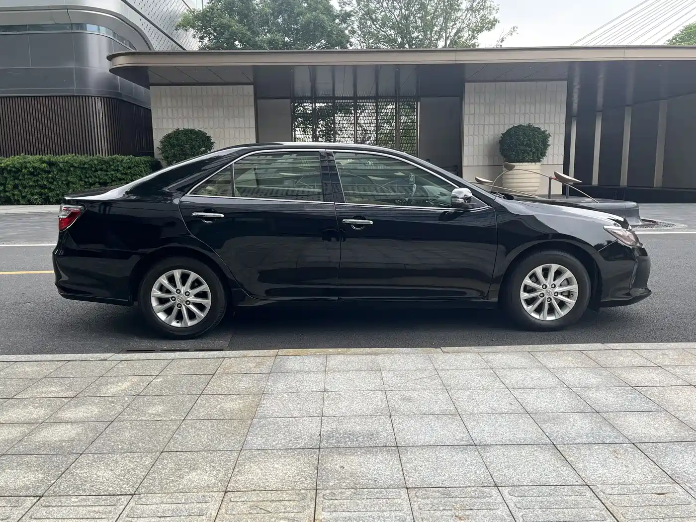 Toyota Camry 2015 2.0G Leading Edition фото 6