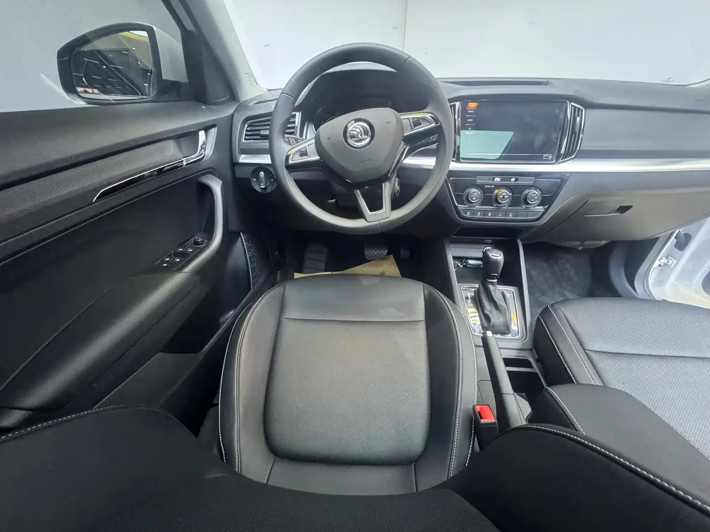 Škoda Kamiq 2022 1.5L Automatic Comfort Edition фото 21