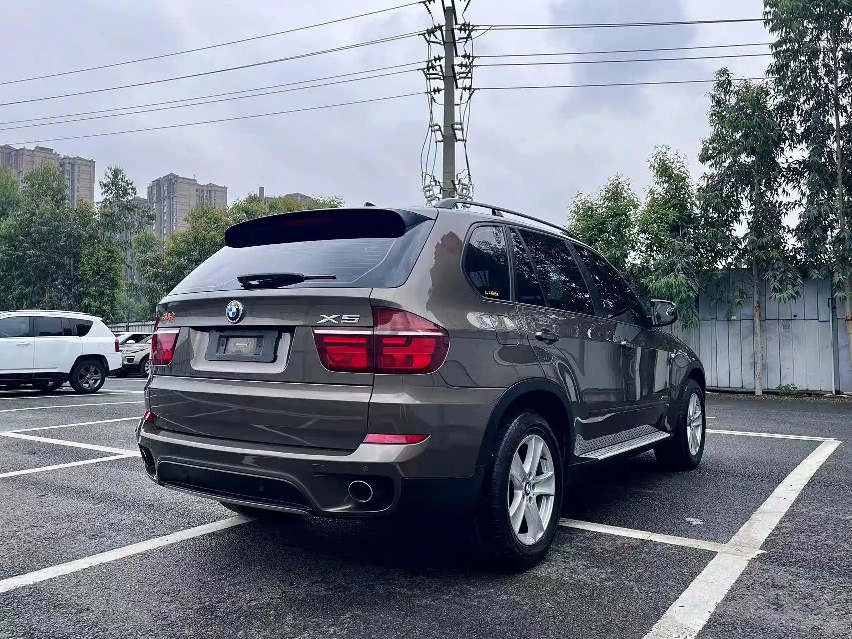 Photo 4 - BMW X5 (Import)