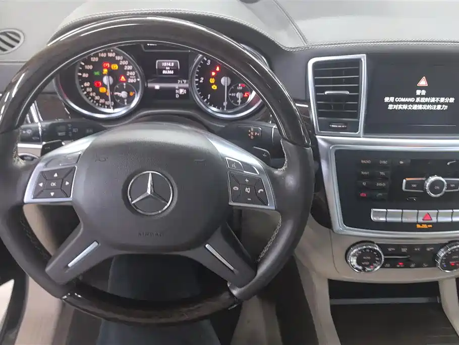 Mercedes-Benz M-Class фото 12
