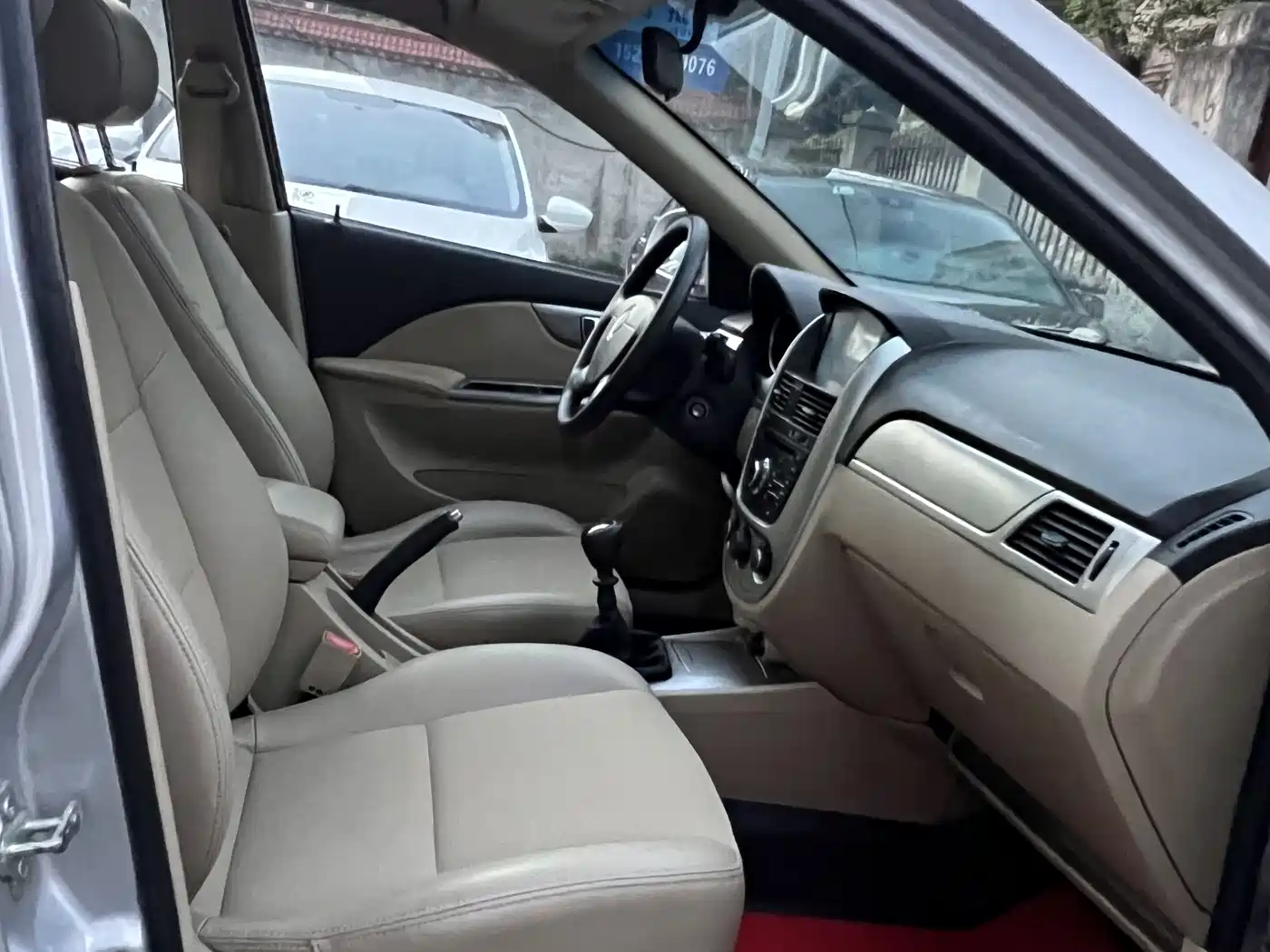 Buick Excelle 2013 1.5L Manual Exclusive фото 16