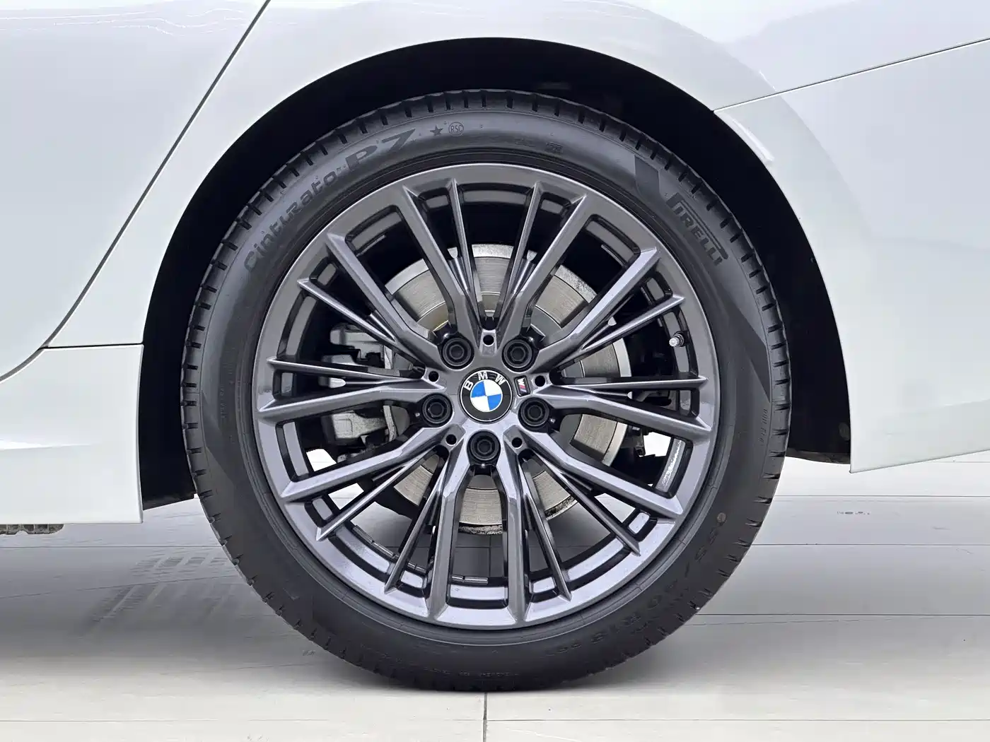 BMW 3 Series 2023 325i M Sport Black Night Package фото 13