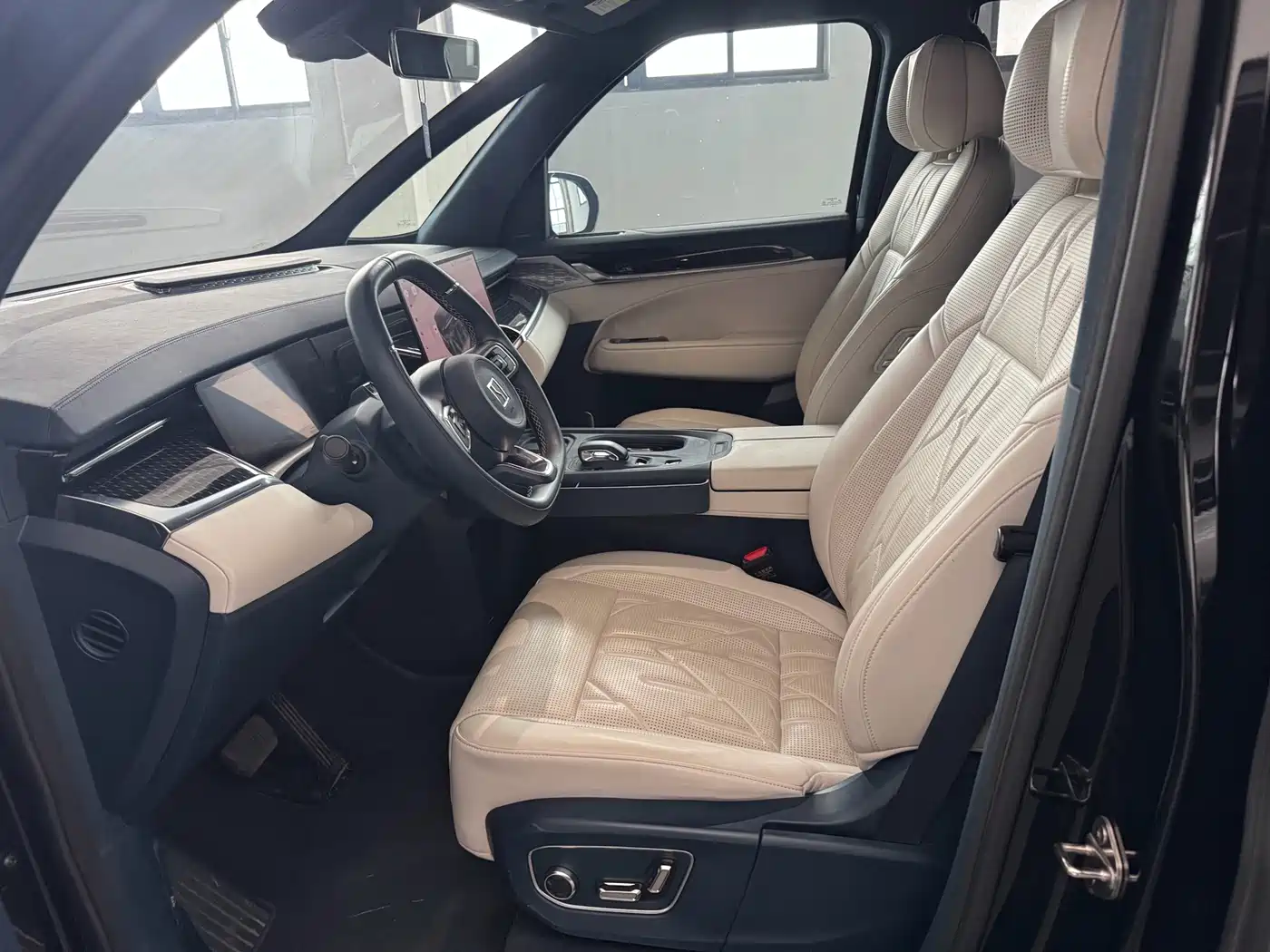 ZEEKR 009 2025 2024 7-Seat Aisle AWD Version 108kWh