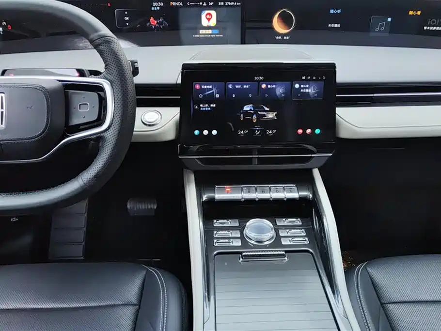 LINCOLN NAVIGATOR