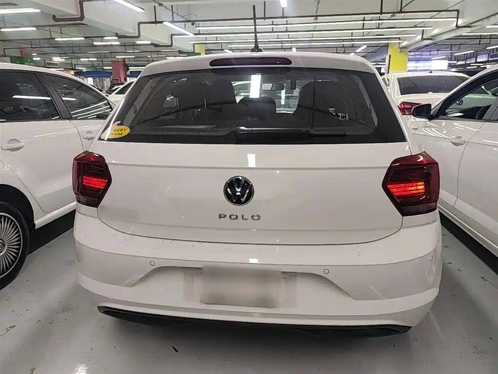 Volkswagen Polo 2021 Plus 1.5L Automatic Colorful Tech Edition фото 6