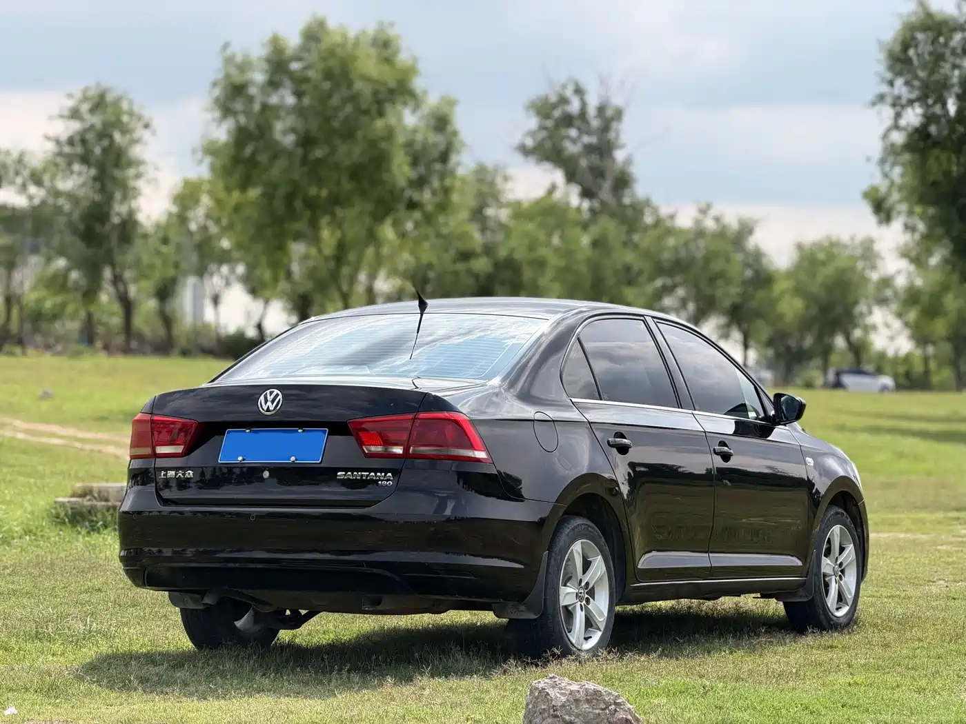 Volkswagen Santana 2016 1.6L Automatic Comfort Edition фото 7