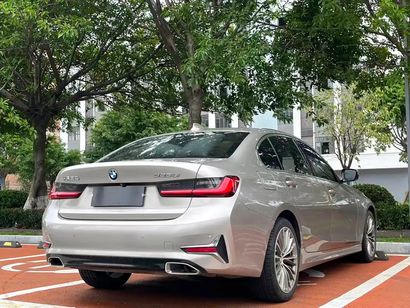 BMW 3 Series 2020 325Li Launch Edition фото 9