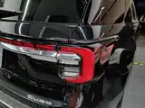 Photo 8 - Ford Explorer