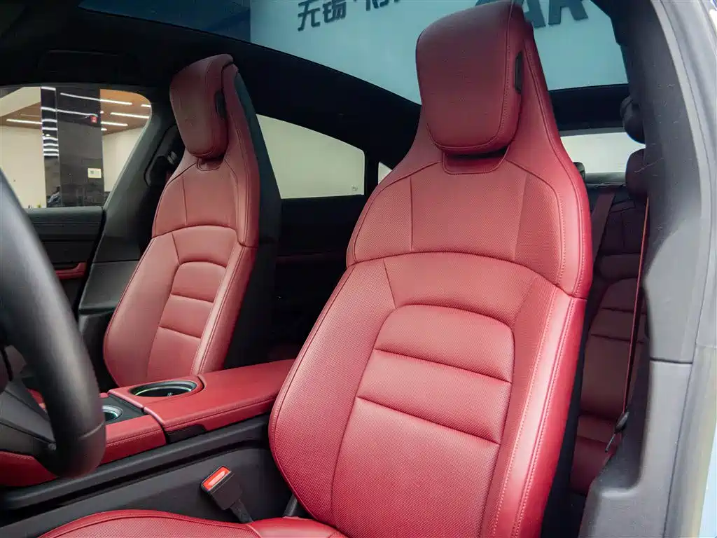 Porsche Taycan 2022 Facelift Taycan фото 16