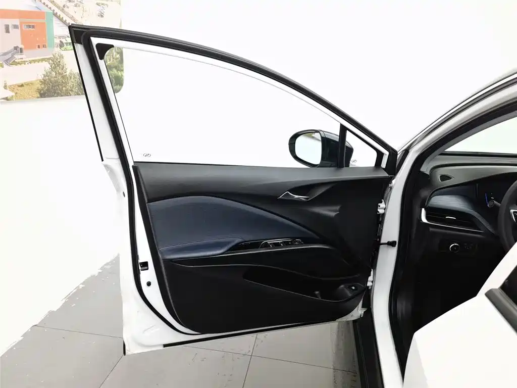 Buick Velite 6 2022 PHEV Connected Smart фото 8