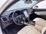 Фото 9 - Toyota Crown
