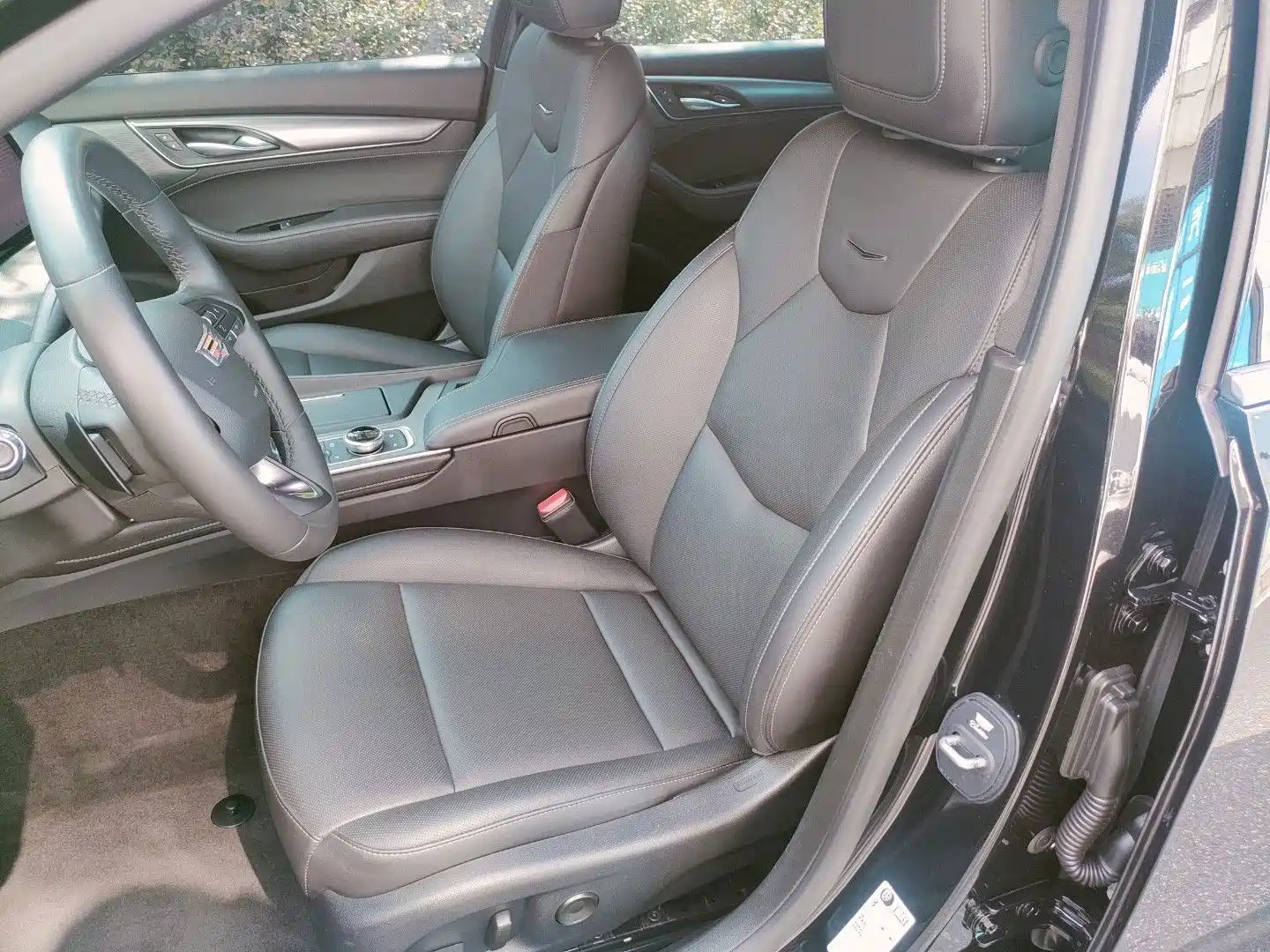 Photo 16 - Cadillac CT5