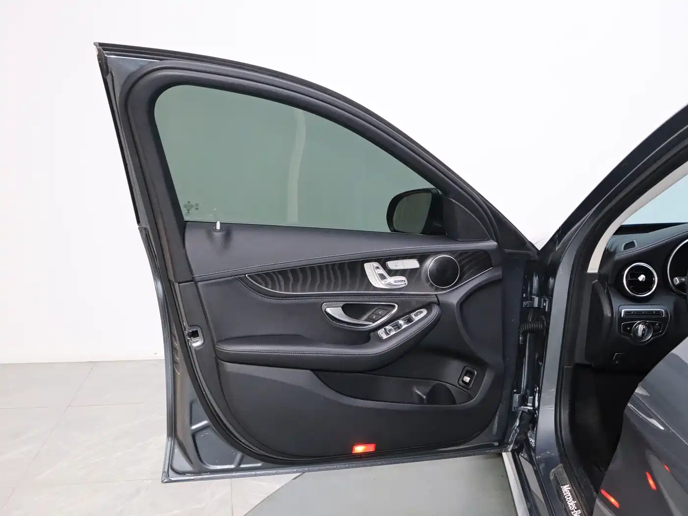 Mercedes-Benz C-Class 2020 C 260 L Sport фото 8