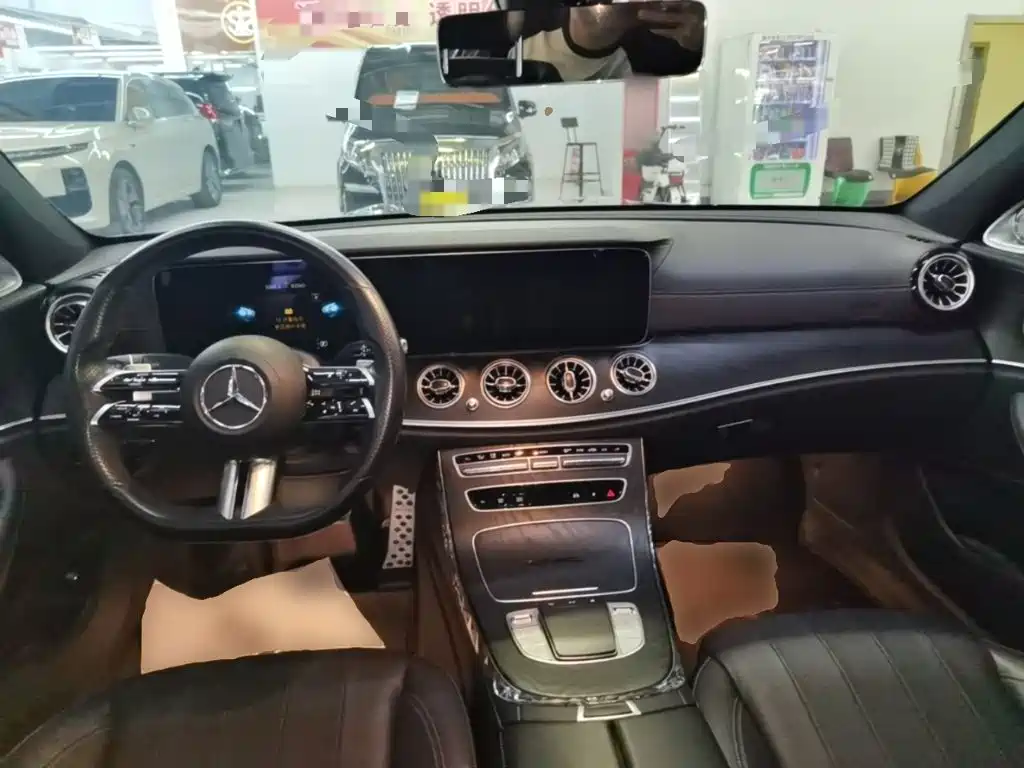 Фото 10 - Mercedes-Benz E-Class (Import)