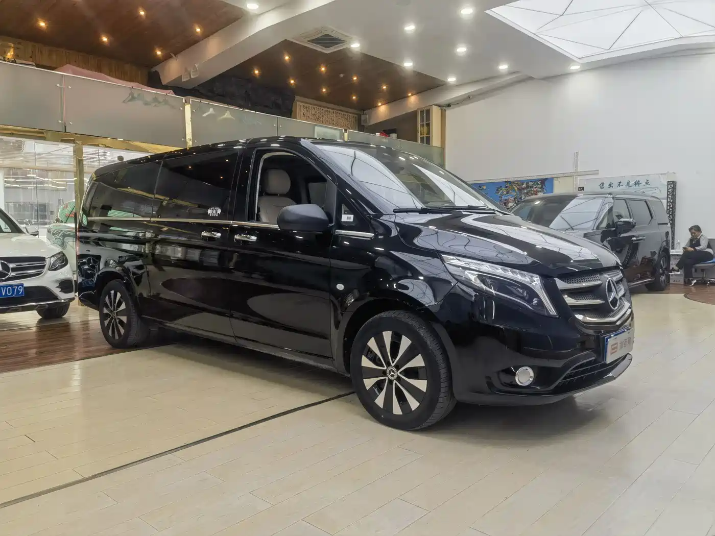 Mercedes-Benz Vito 2016 2.0T Elite Edition фото 3