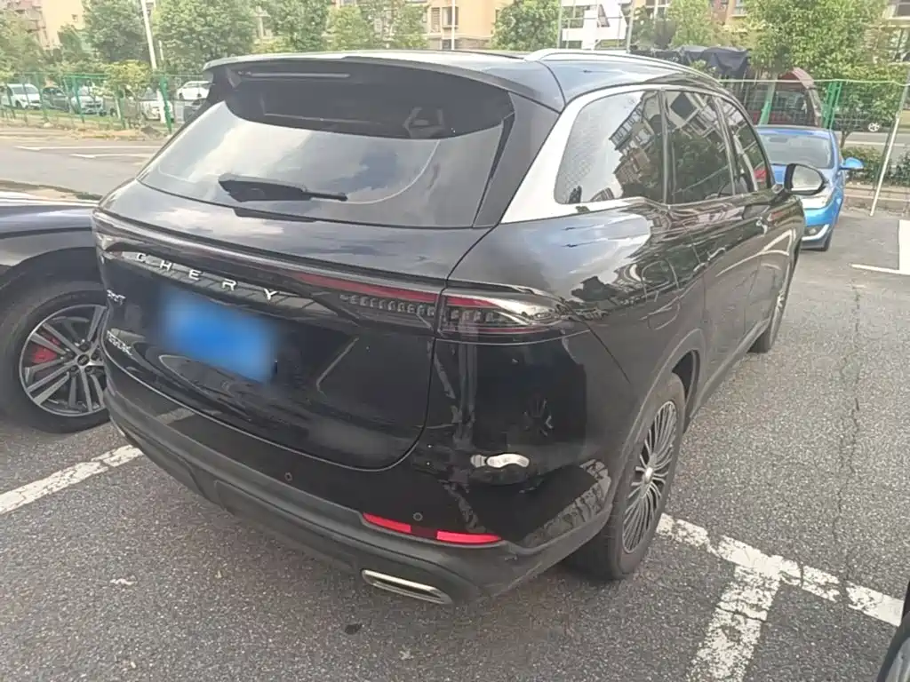 Chery Tiggo 8L 2025 2024 2.0T 2WD Luxury Edition 7-Seater