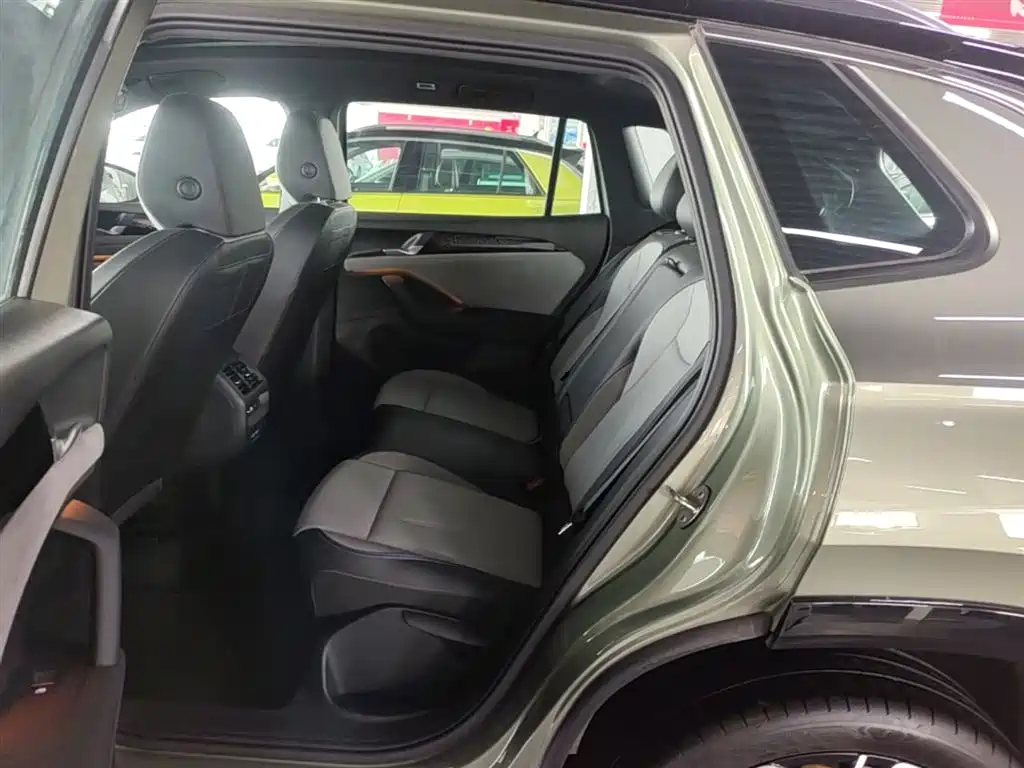 Volkswagen Tayron 2025 Model Tayron L 380TSI 4WD Luxury Easy Package фото 17